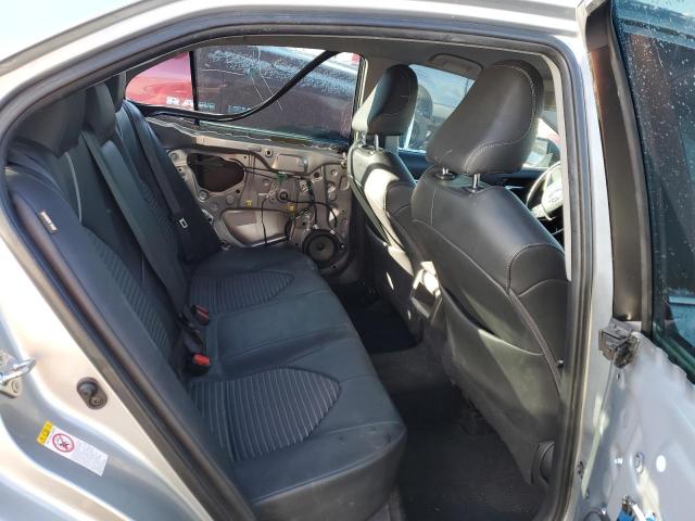 2018 TOYOTA CAMRY 4D 2 - 4T1B11HK5JU038170