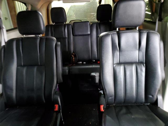 2015 CHRYSLER TOWN & COU 2C4RC1BG7FR534559