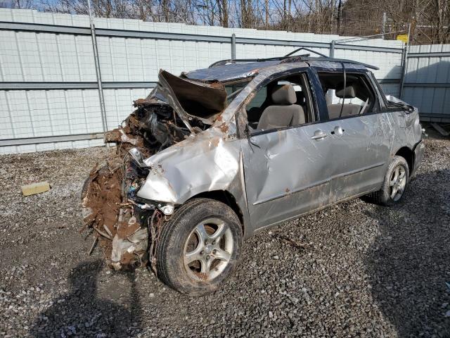 2005 Toyota Sienna CE