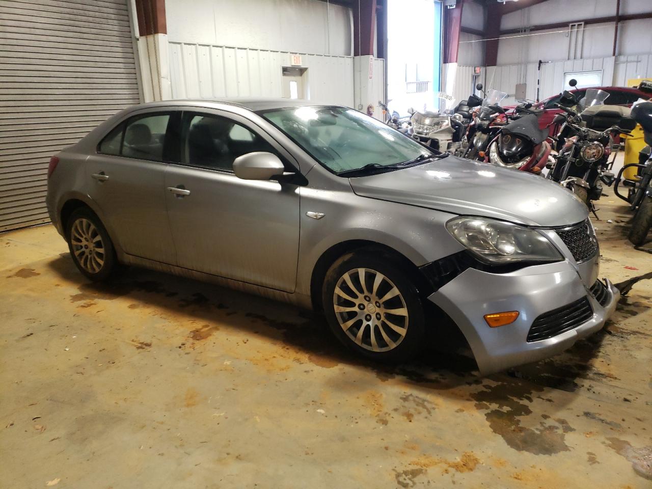 VIN JS2RE9A33D6100186 2013 SUZUKI KIZASHI no.4