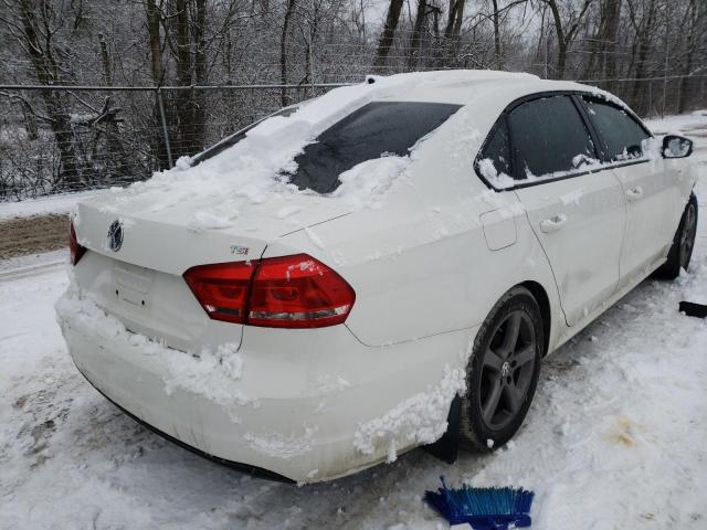 2015 VOLKSWAGEN PASSAT S - 1VWAT7A33FC003346