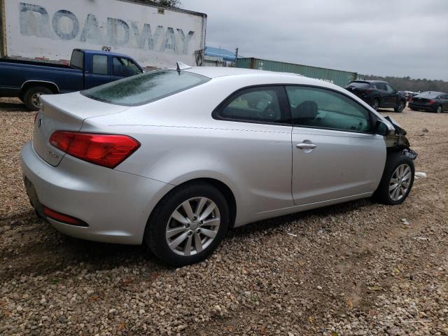 KNAFX6A8XG5581806 KIA FORTE EX