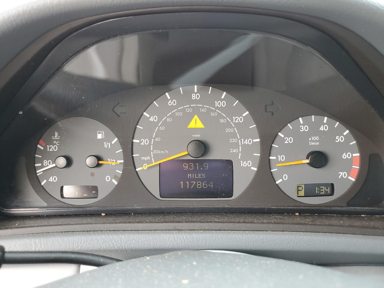 2001 Mercedes-Benz Clk 430 VIN: WDBLJ70GX1F185252 Lot: 38702633