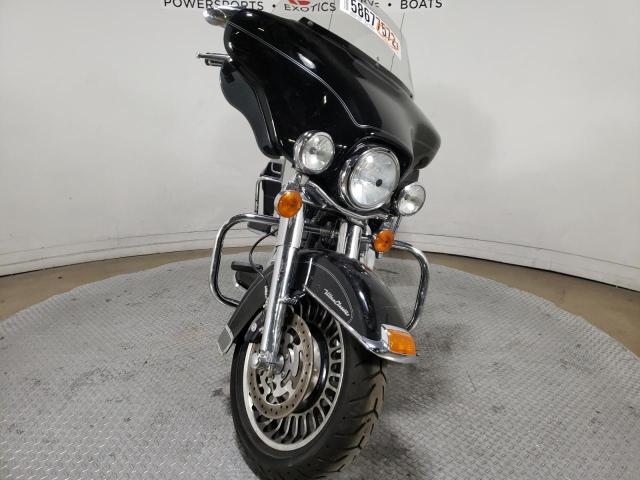 2011 HARLEY-DAVIDSON FLHTCU 1HD1FC415BB610411
