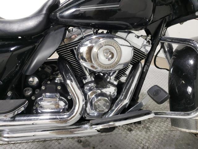2011 HARLEY-DAVIDSON FLHTCU 1HD1FC415BB610411