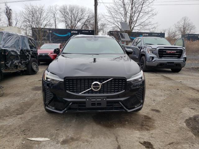 2022 VOLVO XC60 B6 R- YV4062RM4N1046039