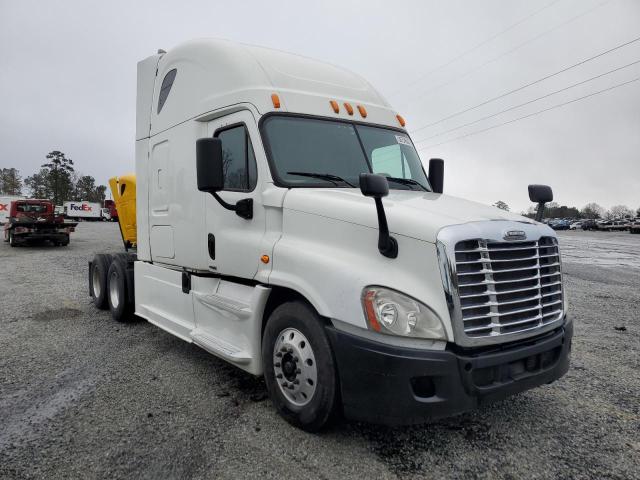 Vehiculos salvage en venta de Copart Loganville, GA: 2015 Freightliner Cascadia 125