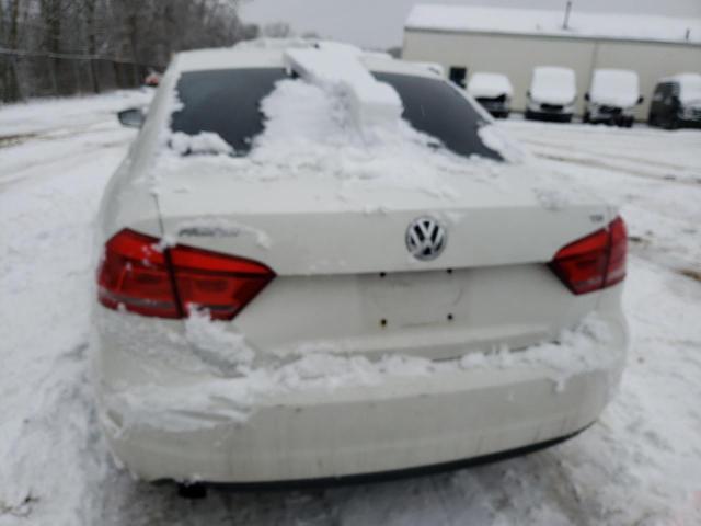 2015 VOLKSWAGEN PASSAT S - 1VWAT7A33FC003346