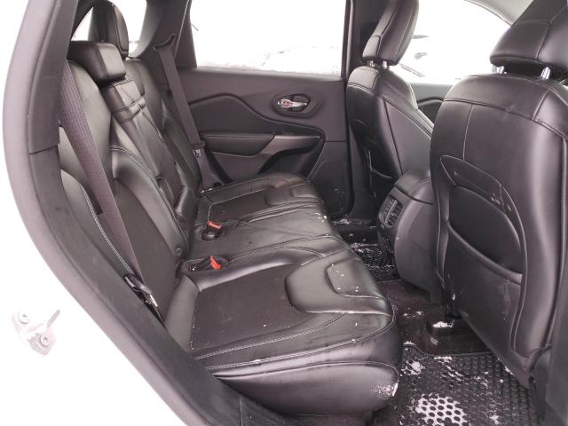 1C4PJMLX8KD232398 Jeep Cherokee Latitude Plus