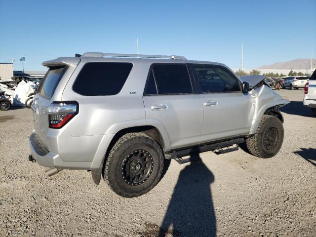 2018 TOYOTA 4RUNNER SR JTEBU5JR3J5587138