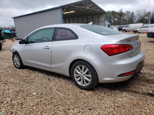 KNAFX6A8XG5581806 KIA FORTE EX