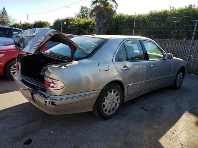 WDBJF65J1YB012180 Mercedes-Benz E 320