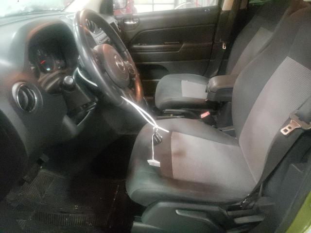 1C4NJDEB9CD588157 Jeep Compass Latitude