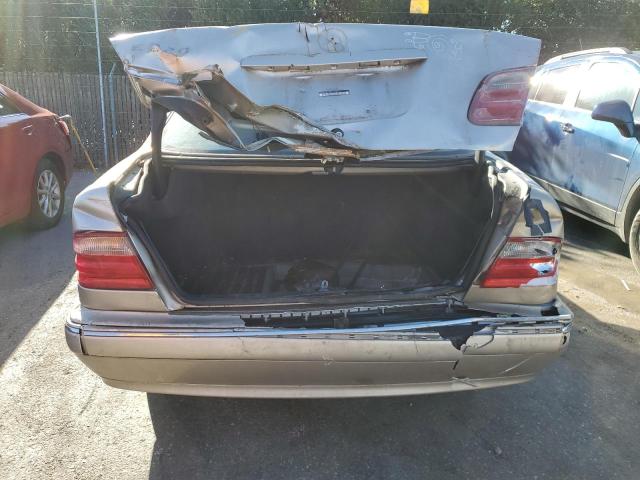 WDBJF65J1YB012180 Mercedes-Benz E 320