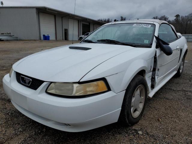 2000 Ford Mustang 