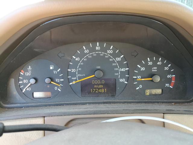WDBJF65J1YB012180 Mercedes-Benz E 320