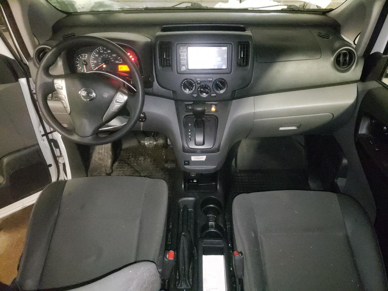 3N6CM0KN4LK702505 Nissan NV 200 2.5S 8