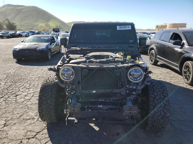 1C4HJXEG7JW121640 Jeep Wrangler Unlimited Sahara