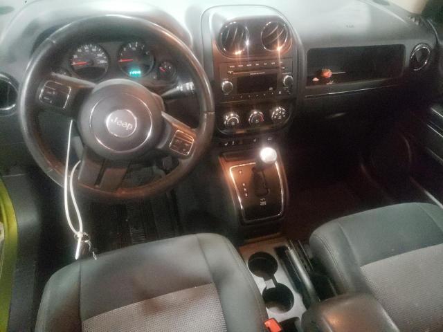 1C4NJDEB9CD588157 Jeep Compass Latitude