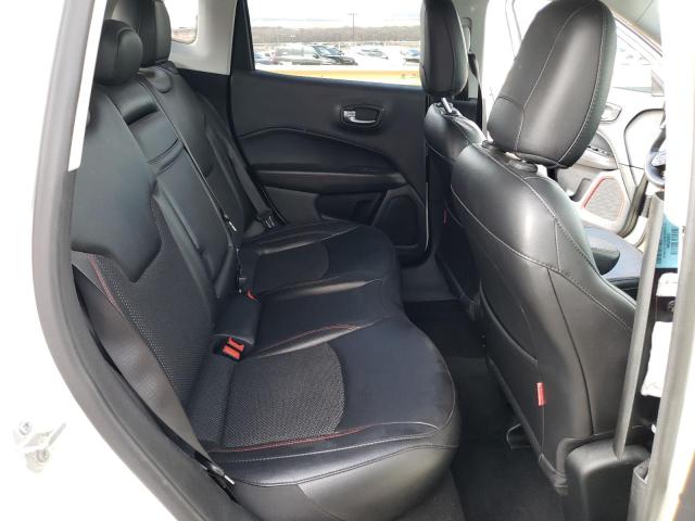 3C4NJDDB2KT723375 Jeep Compass Trailhawk