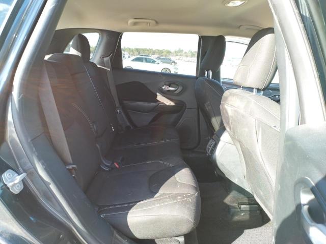 1C4PJMCS6GW327364 Jeep Cherokee Latitude
