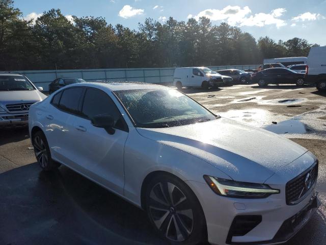 2022 VOLVO S60 B5 MOM - 7JRL12FZ5NG161309