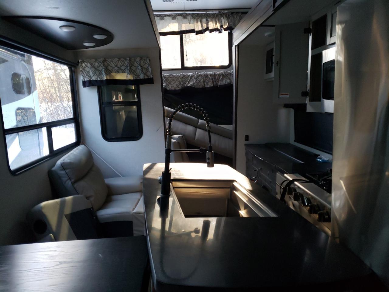 2021 KERV TRAILER - 4YDT37526M5330190