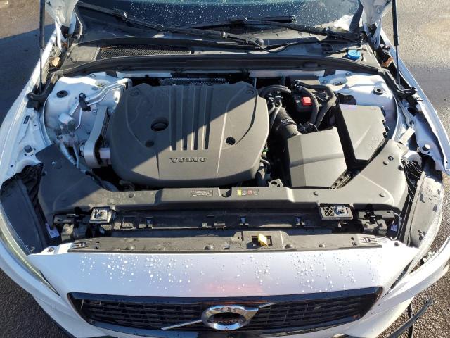 2022 VOLVO S60 B5 MOM - 7JRL12FZ5NG161309