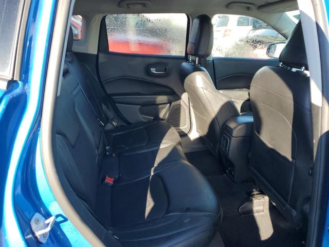 3C4NJCBB3JT318492 Jeep Compass Latitude