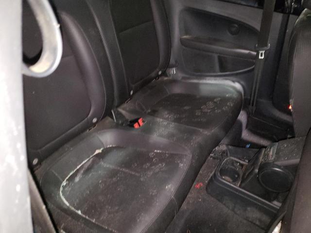 2016 VOLKSWAGEN BEETLE SE 3VWJ07AT8GM635042