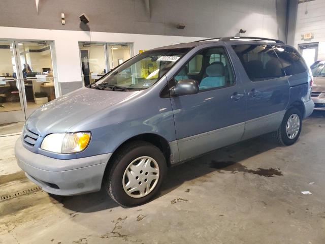 Salvage cars for sale from Copart Sandston, VA: 2002 Toyota Sienna LE
