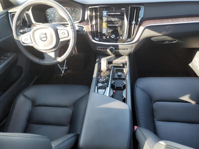 2022 VOLVO S60 B5 MOM - 7JRL12FZ5NG161309