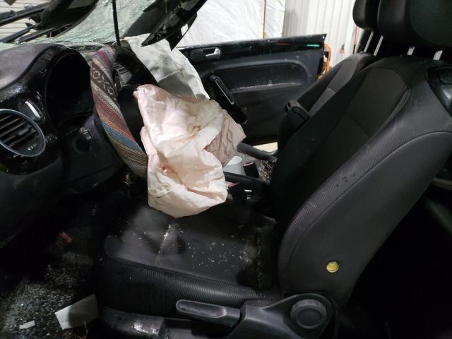 2016 VOLKSWAGEN BEETLE SE 3VWJ07AT8GM635042