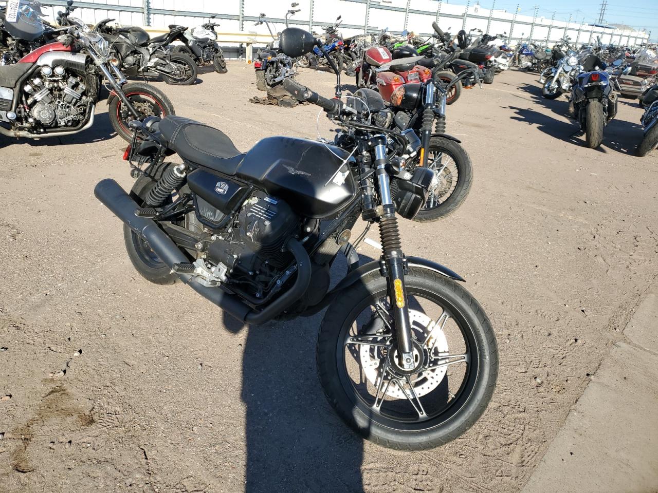 ZGUKZUA06MM000388 MOTO GUZZI V7 2021