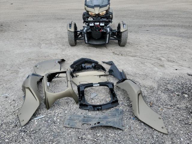 2021 CAN-AM SPYDER ROA - 2BXREDD41MV000220