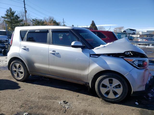 KNDJN2A21F7783105 KIA Soul