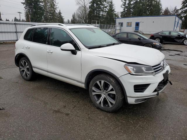 2017 VOLKSWAGEN TOUAREG WO WVGRF7BP5HD005087
