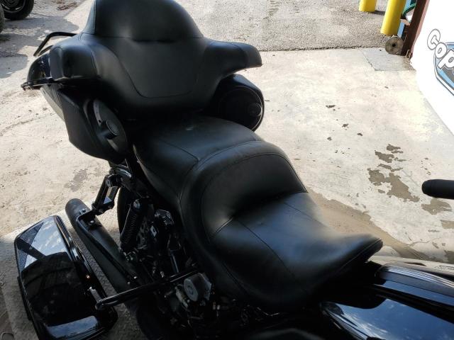2021 HARLEY-DAVIDSON FLTRK - 1HD1KZF1XMB604330