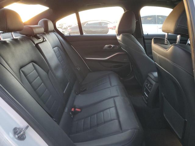 WBA5R1C57KAK10324 BMW 330I