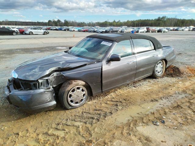 Lincoln Town Car salvage cars for sale: 1998 Lincoln Town Car Signature