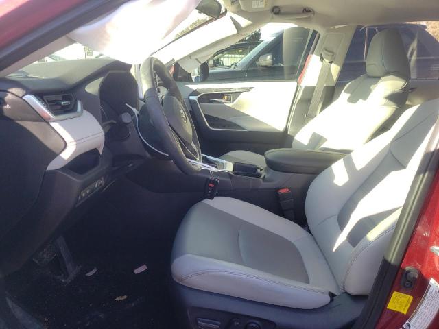 2019 TOYOTA RAV4 XLE P - JTMA1RFV0KD016476
