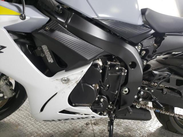 2022 SUZUKI GSX-R600 - JS1GN7FA1N7101131