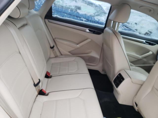 2016 VOLKSWAGEN PASSAT SE - 1VWBS7A33GC014355