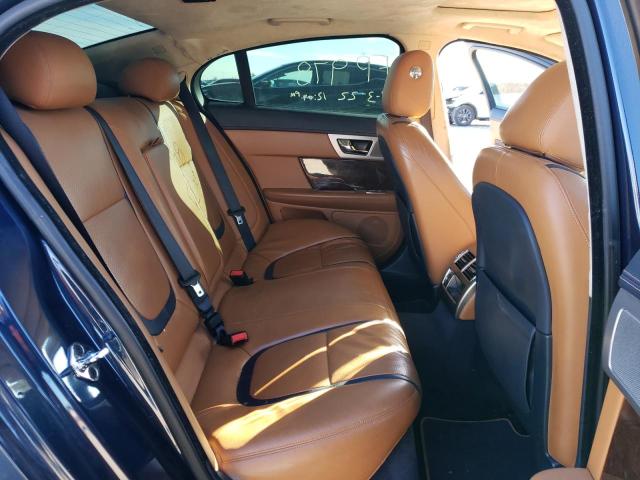 SAJWA0HB3CLS41648 Jaguar Xf Portfolio