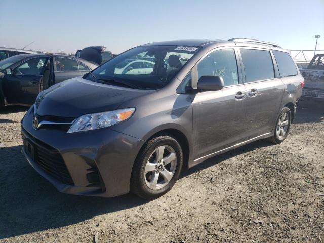 2019 Toyota Sienna LE