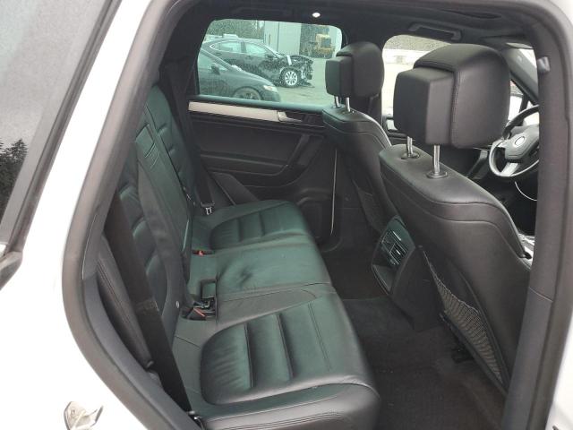 2017 VOLKSWAGEN TOUAREG WO WVGRF7BP5HD005087