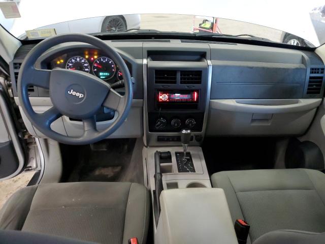 1J8GN28K08W146966 Jeep Liberty
