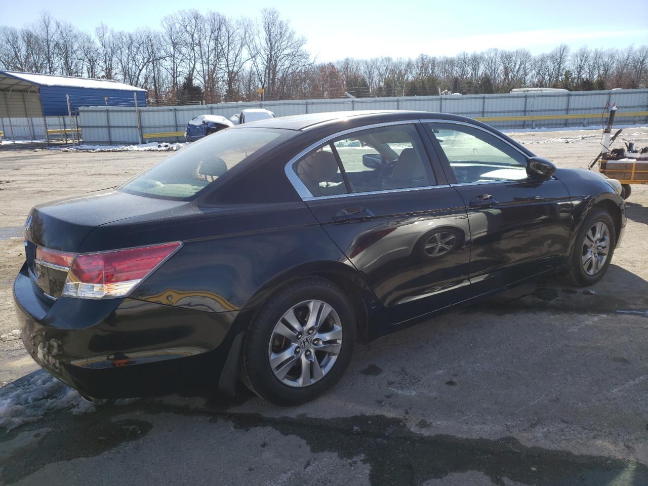 1HGCP2F69BA145925 2011 Honda Accord Se