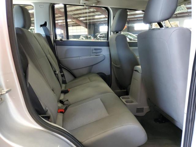 1J8GN28K08W146966 Jeep Liberty