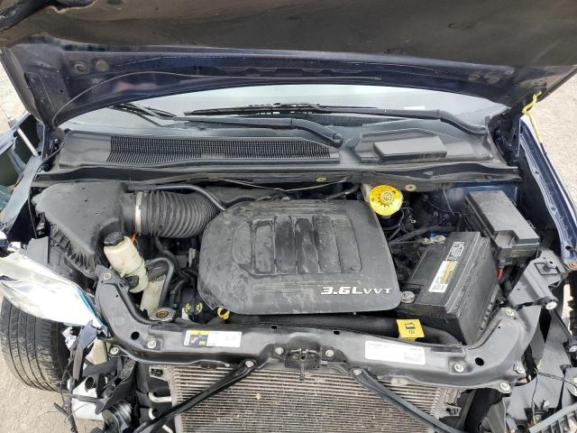 2015 CHRYSLER TOWN & COU 2C4RC1BG2FR577111